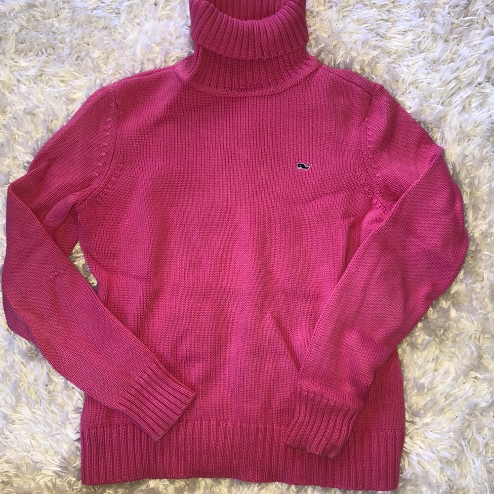 Vineyard Vines cable knit sweater